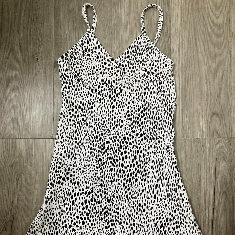 white brandy melville amaya mini